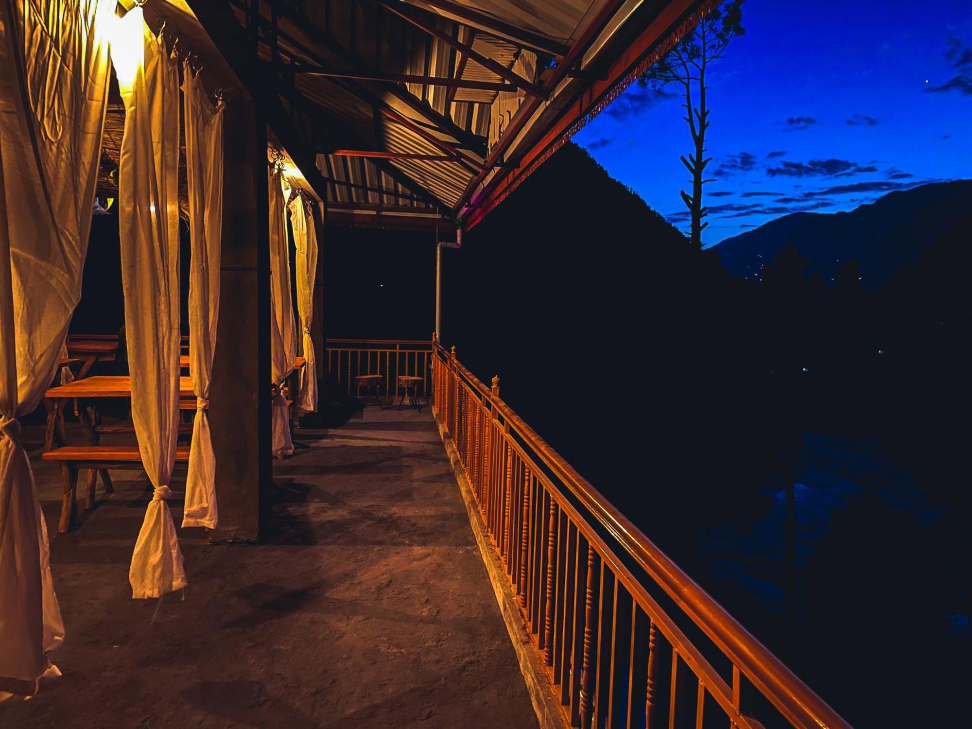 Highland Spirit 2 Hotel Касол Екстериор снимка