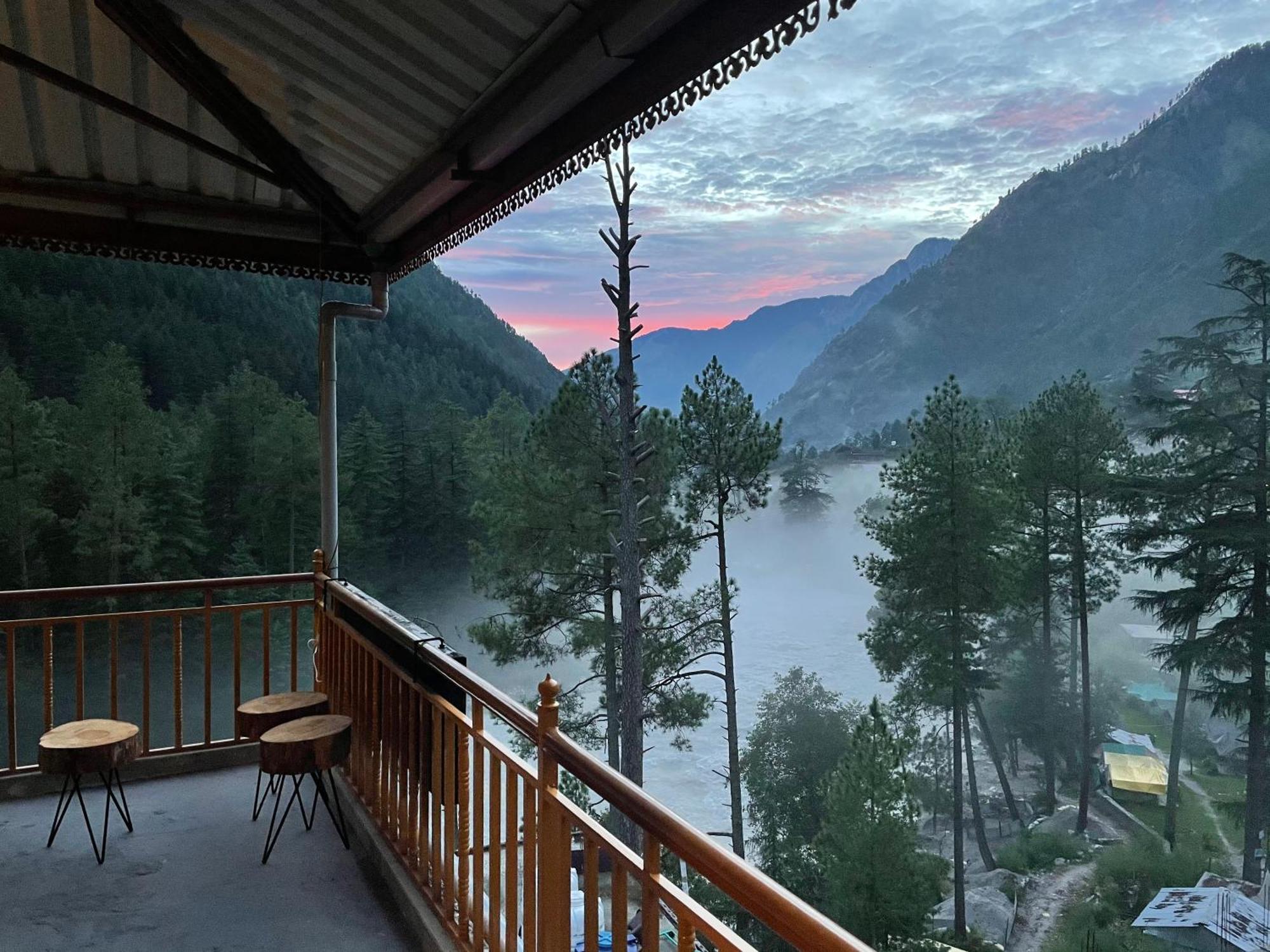 Highland Spirit 2 Hotel Касол Екстериор снимка